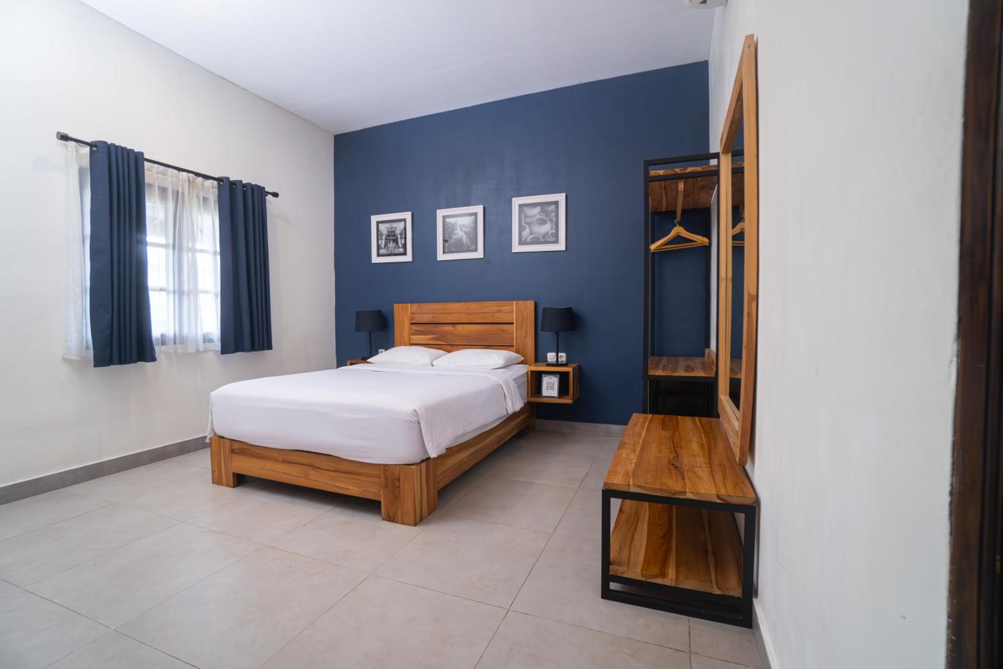 Отель La Casa Jogja Kejayan Экстерьер фото